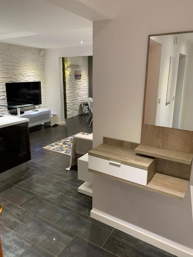 Apartmán Grand Duc Mandelieu Exteriér fotografie